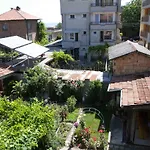 Guest house Sokratovi 3*