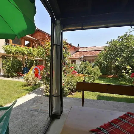 Guest house Sokratovi Obzor