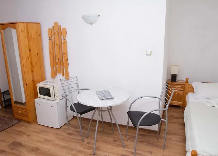 Guest house Sokratovi Obzor