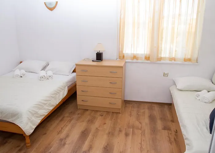 Guest house Sokratovi 3*